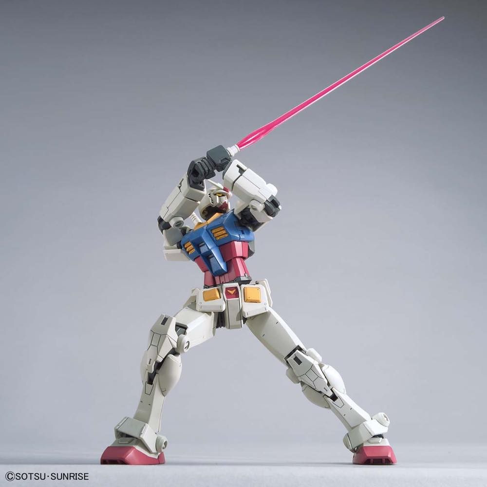 Gundam 1/144 HGUC Gundam 0079 RX-78-2 Gundam [Beyond Global] 40th Anniversary Model Kit Exclusive